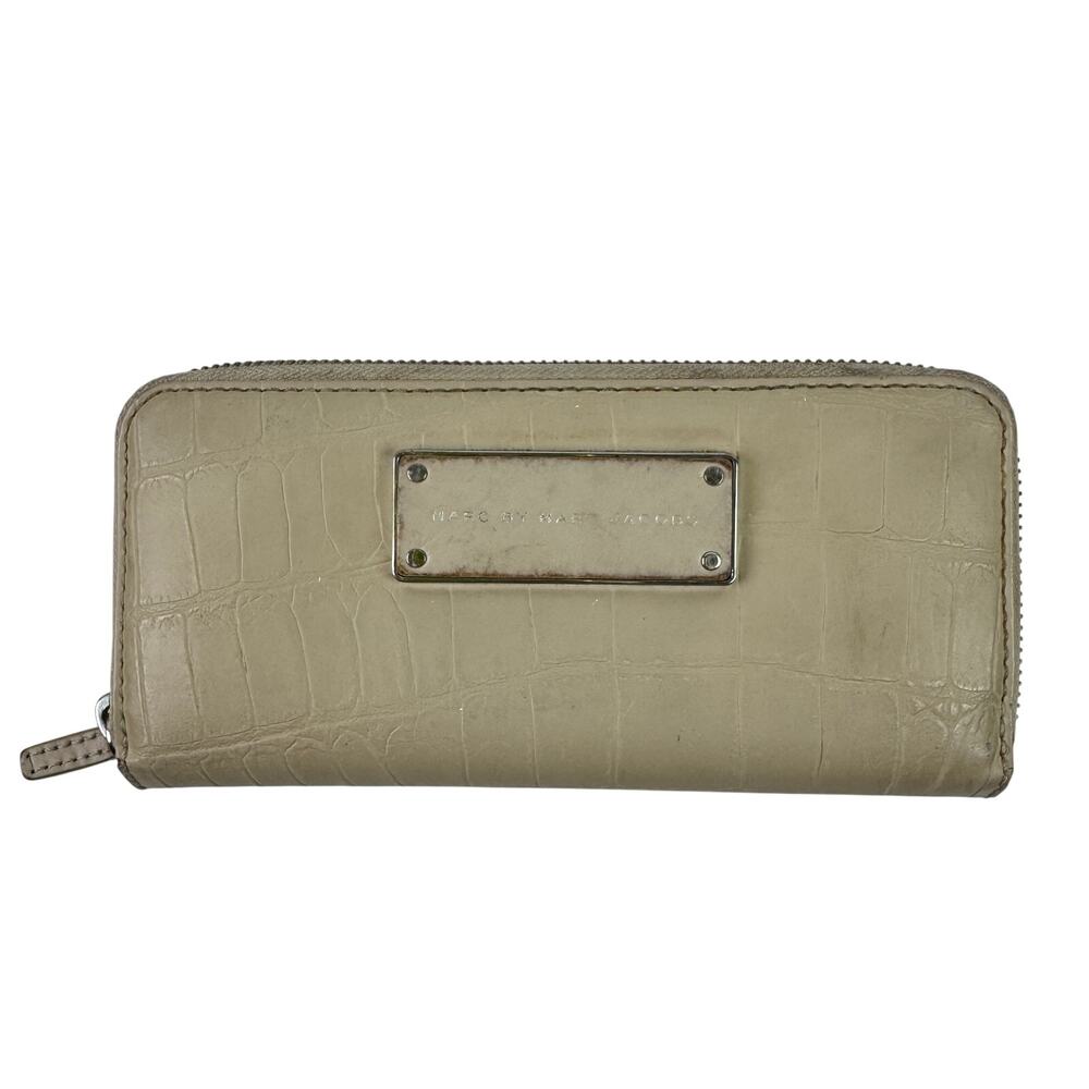 Marc By Marc Jacobs Wallet Beige Crocodile Embossed Leather Zip Around USED